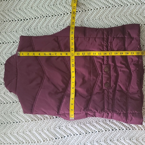 Sleeveless puffer vest Burgandy medium - Picture 3 of 8